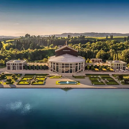 Neuschwansteinblick 118 *